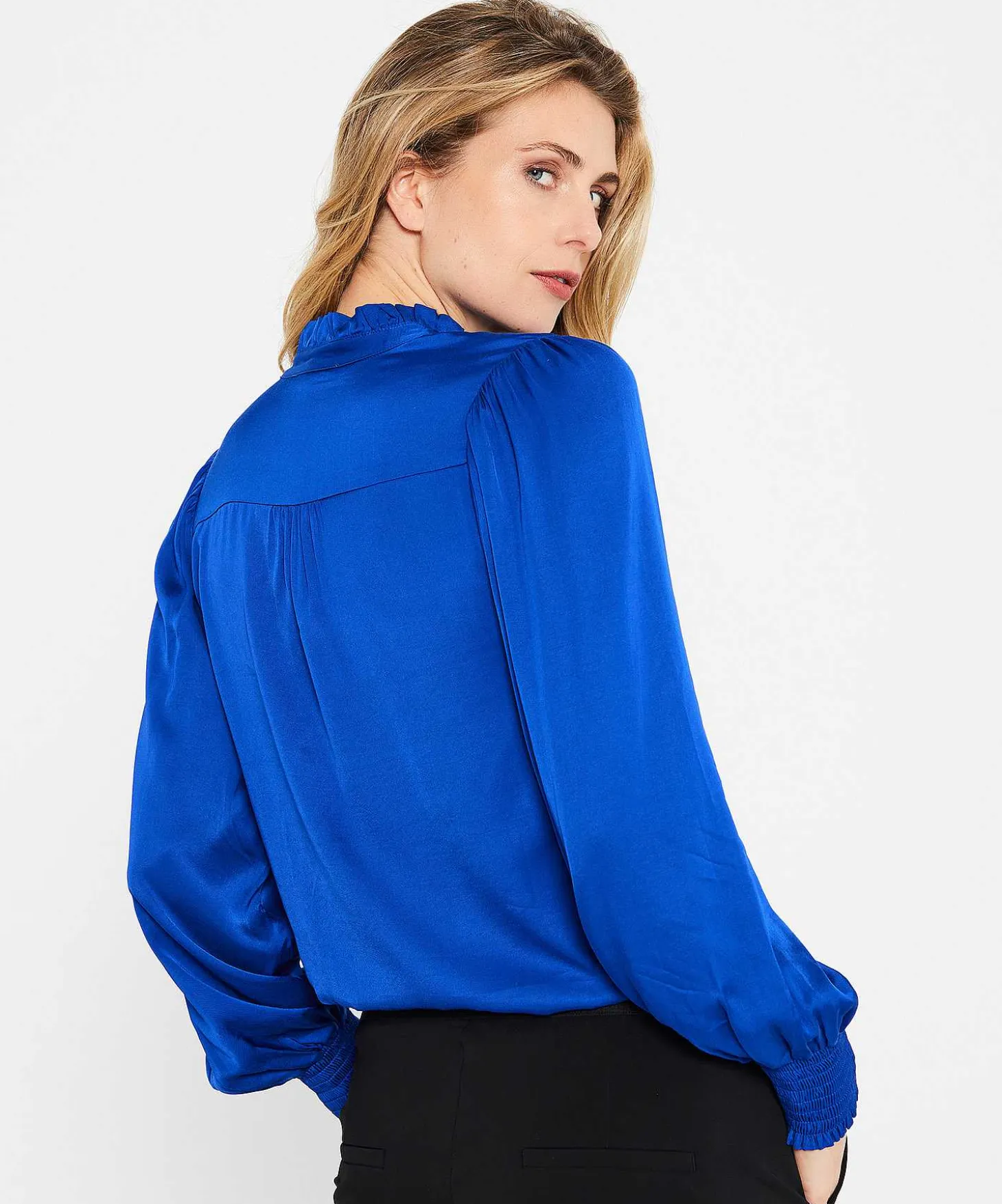 Blusa Giulia E Tu Bata De Saten