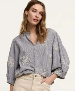 Blusa Summum Bordado Flores