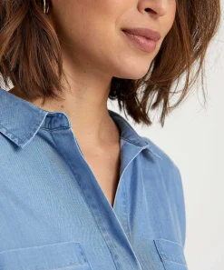 Blusa Vaquera Suave Con Boton De Emotions