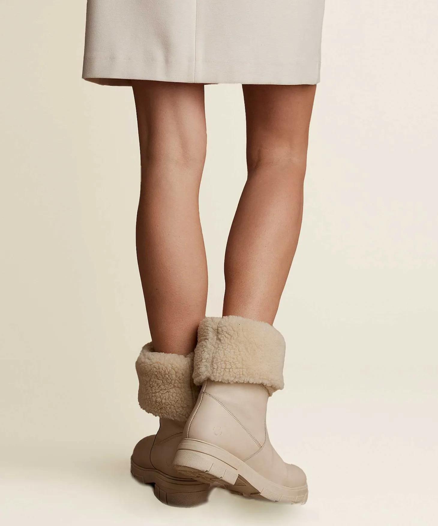 Botas Sin Cordones De Cuero Con Osito Summum
