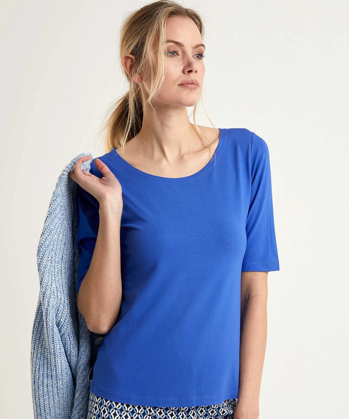 Camisa * Essentials Manga Corta
