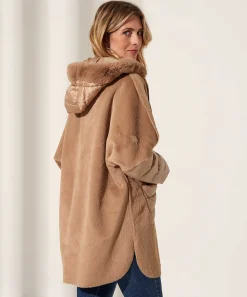 Chaqueta De Pelo Divertida Con Detalles Acolchados De Milestone Sunny