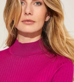Giulia E Tu Cuello Alto De Canale