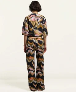 Pantalones Deportivos Summum Con Estampado Acuoso