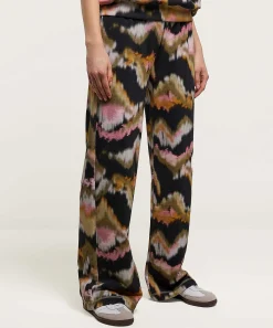 Pantalones Deportivos Summum Con Estampado Acuoso