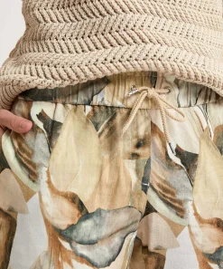 Pantalones Toni Capri Pierna Ancha Pia Con Estampado De Hojas