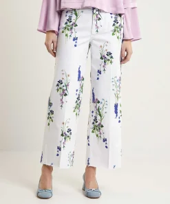 Vaqueros Capri Con Estampado Floral De Marc Cain Wylie