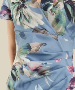 Vestido De Buceo Con Vuelo Y Estampado Floral