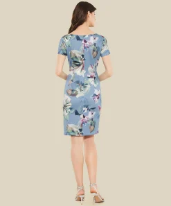 Vestido De Buceo Con Vuelo Y Estampado Floral