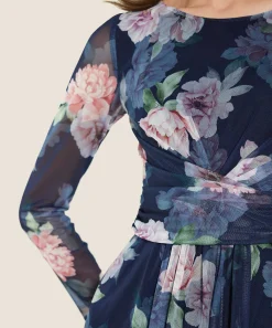 Vestido De Malla Con Vuelo Y Estampado Floral