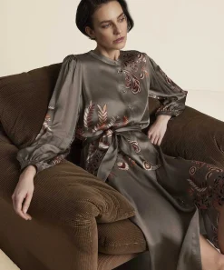 Vestido Summum Sedoso Hojas Finas
