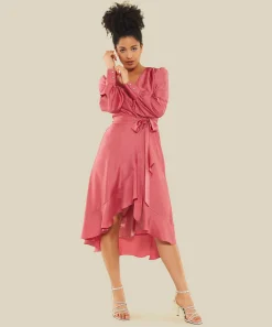 Vestido Swing Sedoso Volant